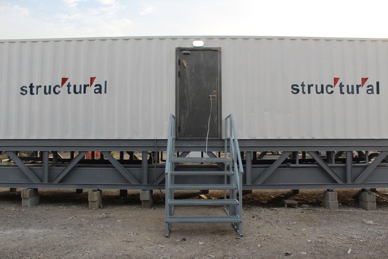PORTABLE CONTAINER